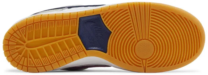 Rayssa Leal x Dunk Low SB