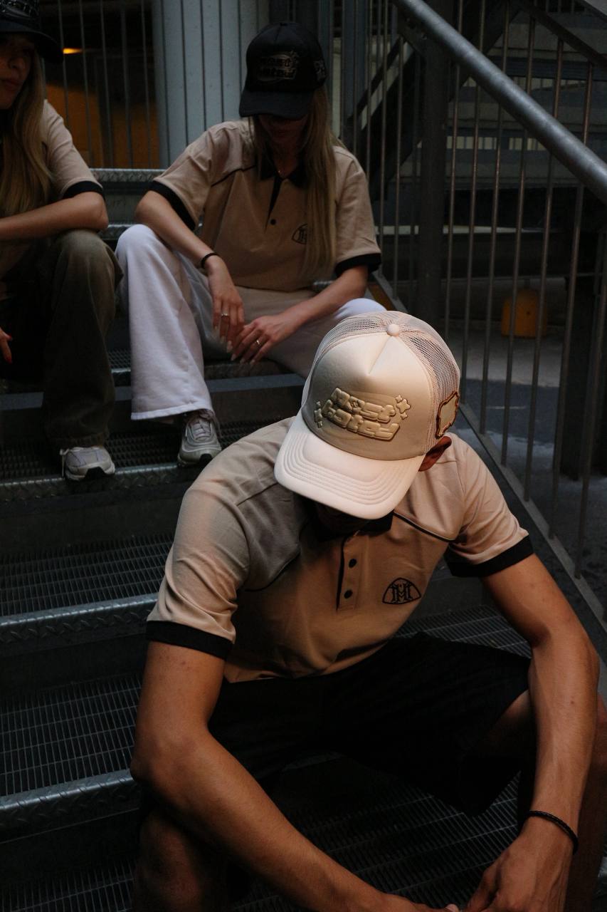 Polo Mhaybach + Puff Trucker in Omaggio