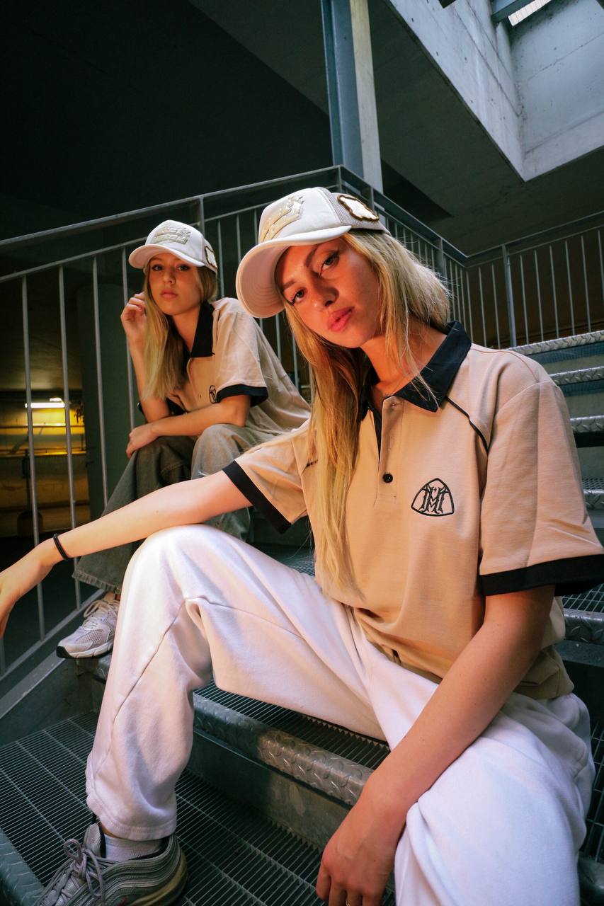 Polo Mhaybach + Puff Trucker in Omaggio