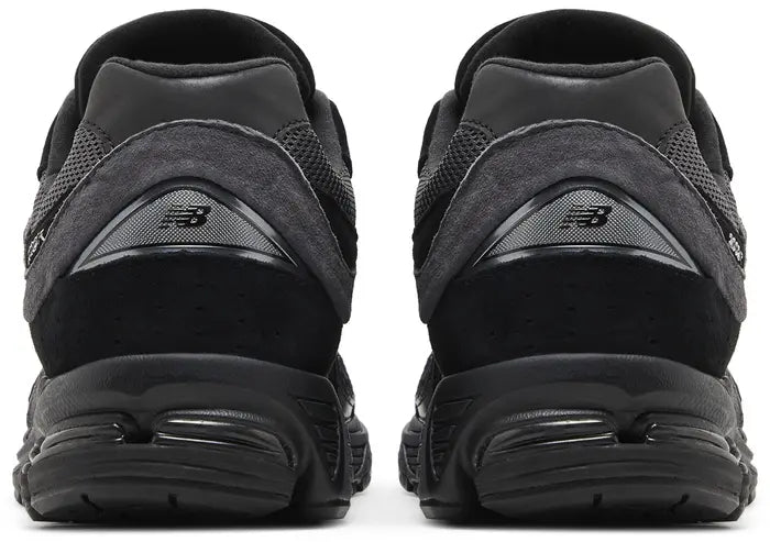 2002R 'Black Magnet'