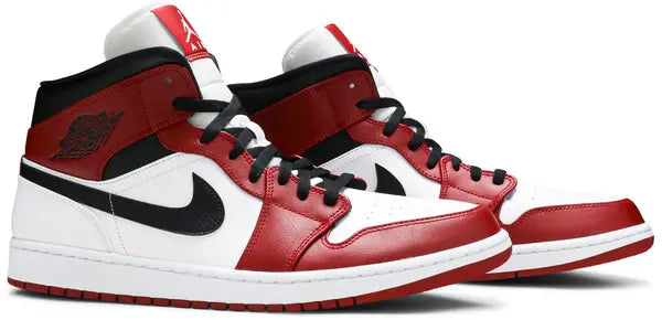Air Jordan 1 Mid 'Chicago'