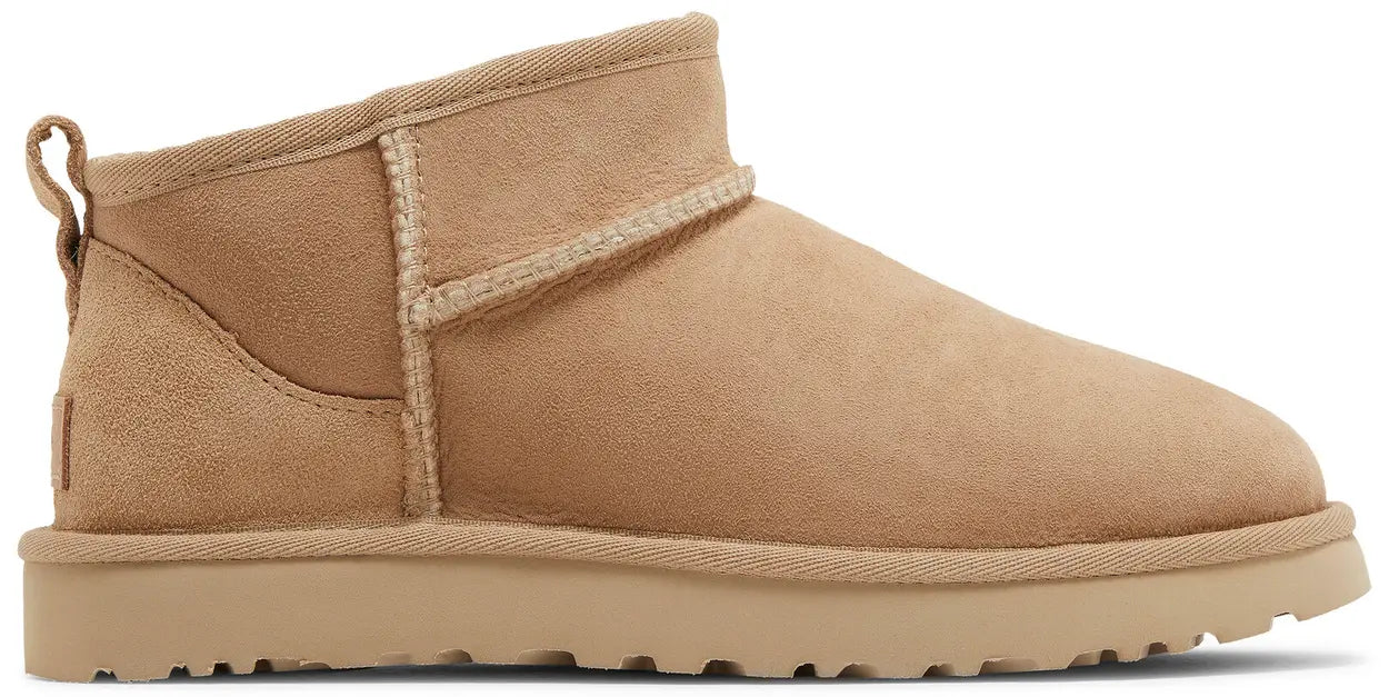 Wmns Classic Ultra Mini Boot 'Sand'
