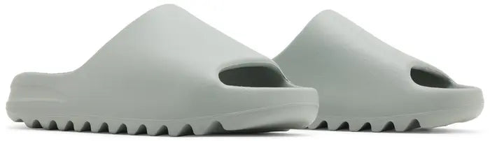 Yeezy Slides 'Salt'