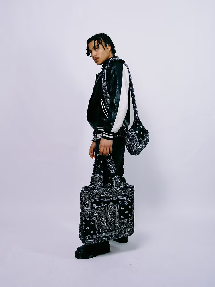 Night classic puffy it bag