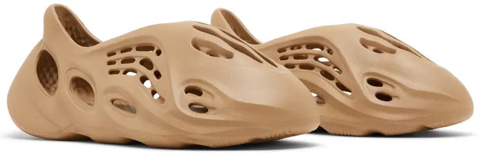 Yeezy Foam Runner 'Clay Taupe'
