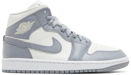 Wmns Air Jordan 1 Mid 'Stealth'