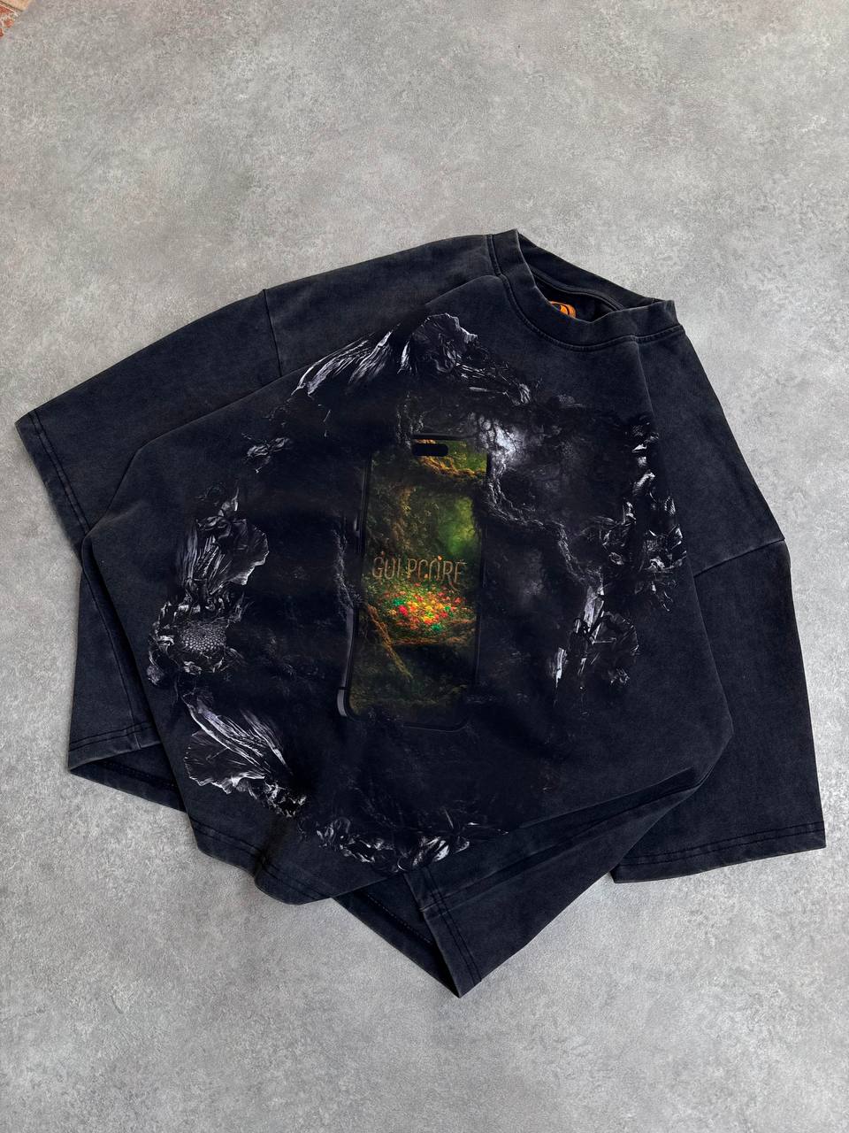 ECLIPSED GARDEN // TEE