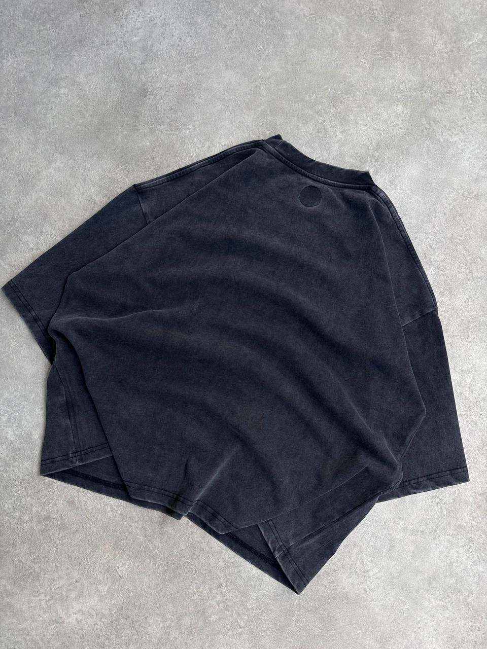 ECLIPSED GARDEN // TEE