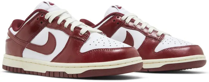 Wmns Dunk Low Premium 'Vintage Red'