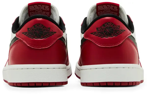 Air Jordan 1 Retro Low OG 'Chicago' 2025