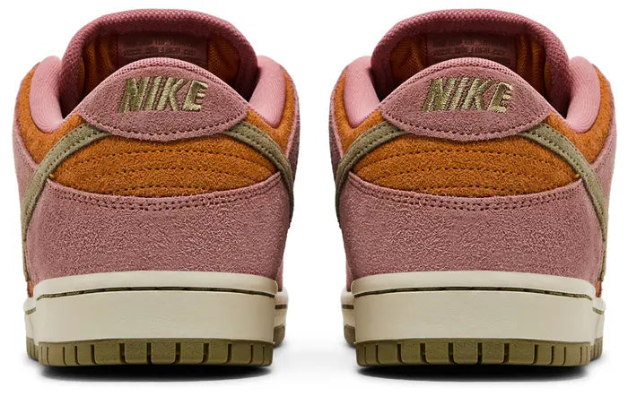 Dunk Low SB 'Red Stardust'