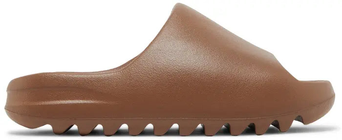 Yeezy Slides 'Flax'